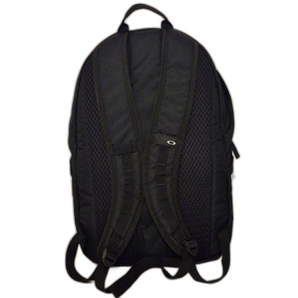 Sold! Oakley Backpack Mens Holbrook 20L Black With Custom Design Patch 80eighty - Picture 2 of 12